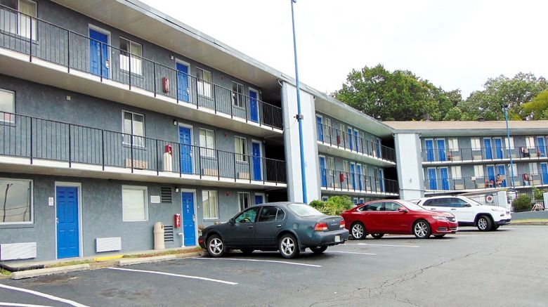 Somatel Nashville Airport Hotel Exterior