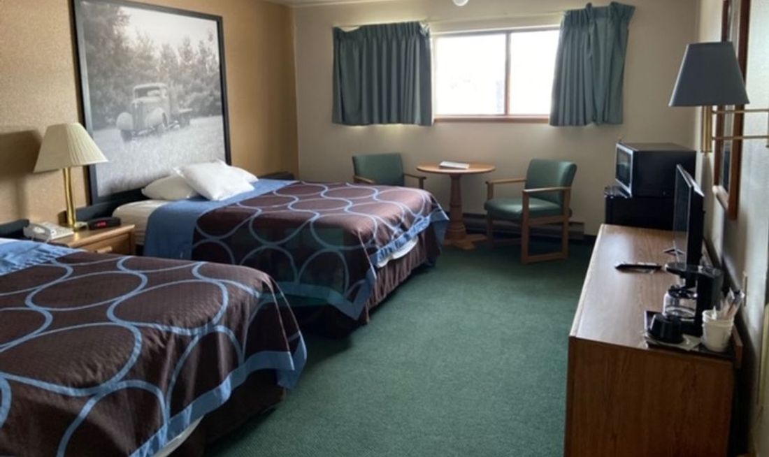 AmeriVu Inn and Suites Shawano Room