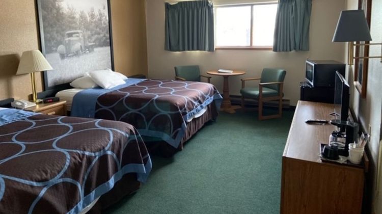 AmeriVu Inn and Suites Shawano Room