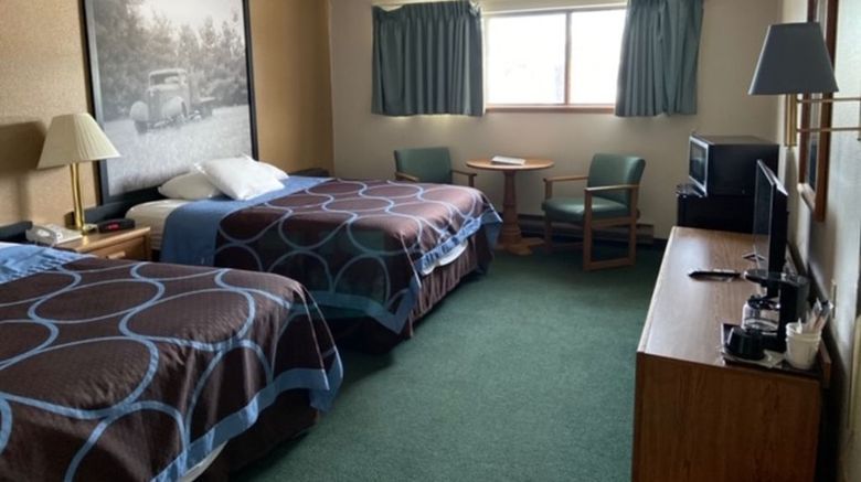 AmeriVu Inn and Suites Shawano Room