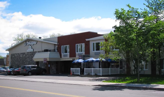 Hotel  Le Voyageur Exterior