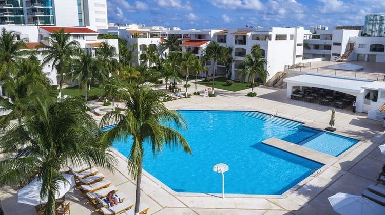 BeachScape Kin Ha Villas & Suites Pool
