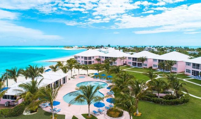 Bahama Beach Club Exterior