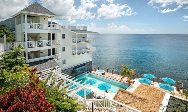 Fort Young Hotel & Dive Resort Exterior