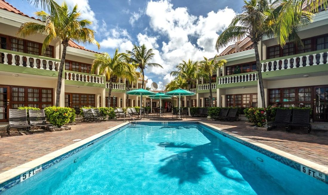 La Quinta Beach Resort Exterior
