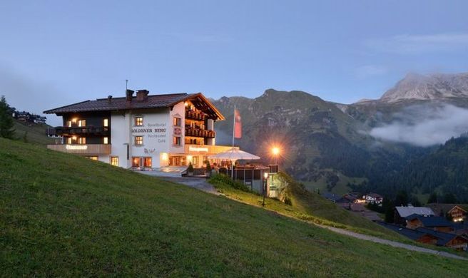 Goldener Berg Exterior