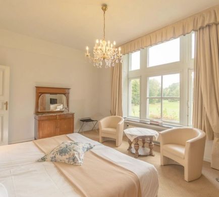 Chateau d'Hassonville Room