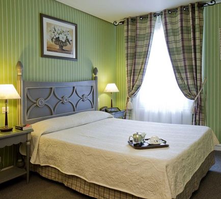 Beaubourg Hotel Room