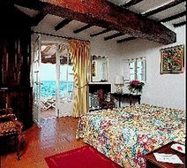Le Maquis Room
