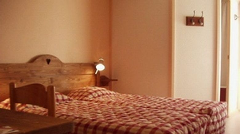 <b>Hotel Porte De Geneve Room</b>