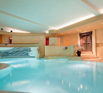 Le Parc Hotel, Restaurants & Spa Pool