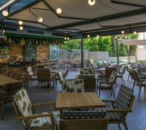 Palmyra Beach Hotel Restaurant