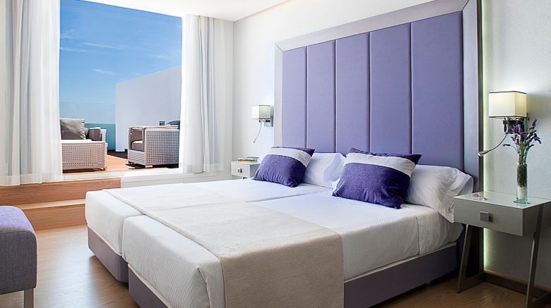<b>Hotel Torre del Mar Suite</b> <b>Hotel Torre del Mar Suite</b>