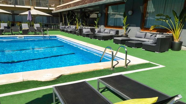 <b>Astari Hotel Pool</b>