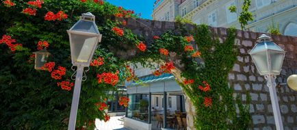 Hotel Lapad Exterior