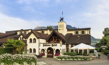 Schloss Hotel Swiss-Chalet