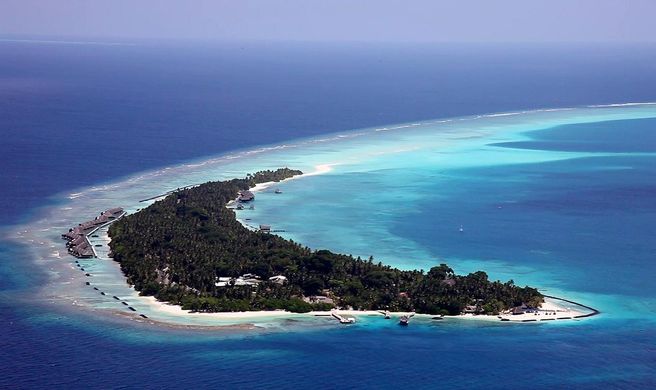 Kuramathi Island Resort Exterior