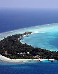 Kuramathi Island Resort