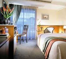 Boulevard Hotel Bangkok Room