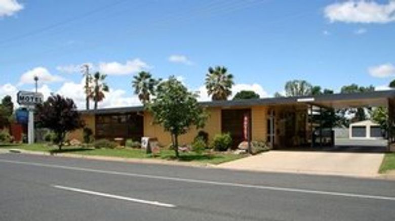 Cootamundra Gardens Motel Exterior