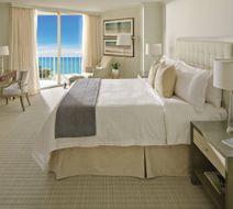 Four Seasons Resort Palm Beach Room