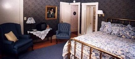 Camden Windward House B & B Room