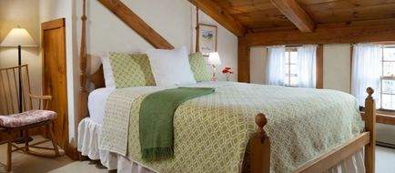 Seven Sea Street Inn Room