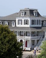 The Inn at Old Harbor