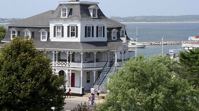 The Inn at Old Harbor