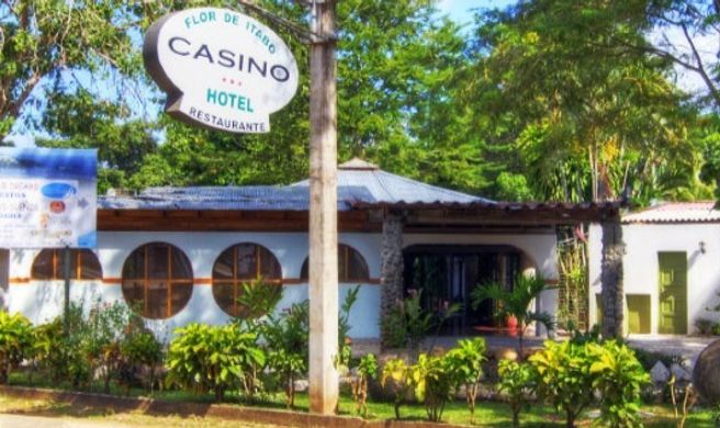 Hotel Flor de Itabo & Casino Exterior