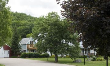 Inn At Ellis River
