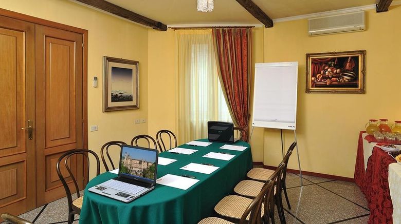 <b>Bonconte Hotel Meeting</b>