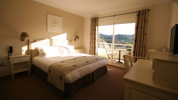 Marc Hely Hotel Room
