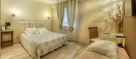 Le Printemps Hotel Room