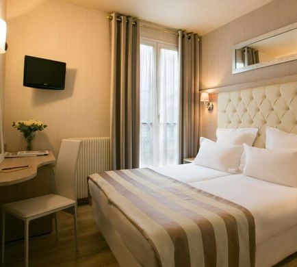 Alexander Opera Hotel Room