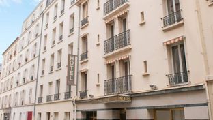 Au Pacific Hotel