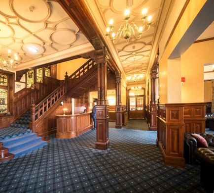 Highland Hotel Lobby