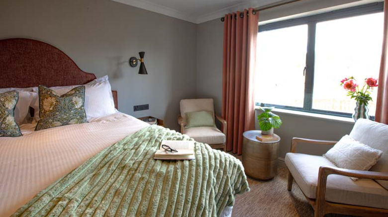 <b>Albion Hotel Room</b>