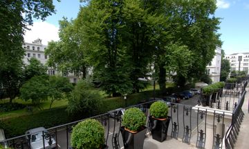 London House Hotel