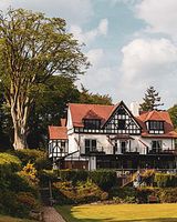 Craig-y-Dderwen Riverside Hotel