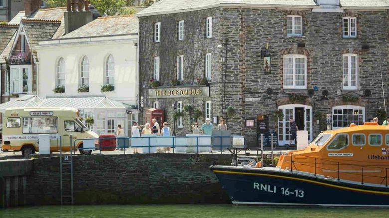 The Old Custom House Inn Exterior