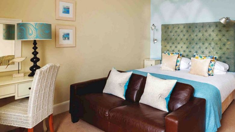 <b>The Old Custom House Inn Room</b>