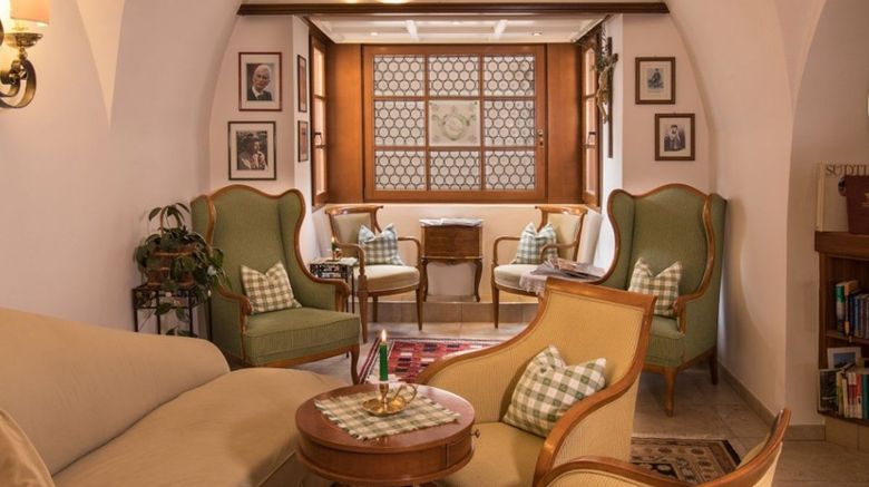 <b>Hotel Cavallino D'Oro Lobby</b>