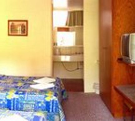 Eden Nimo Motel Room