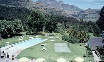 Champagne Castle Hotel
