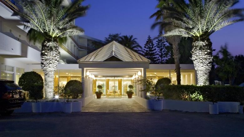 <b>Eden Roc Hotel Exterior</b>