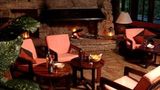 Lobo Wildlife Lodge Lobby