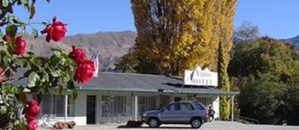 Alpine Motel & Apartments Exterior