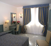 Moderno Hotel Room