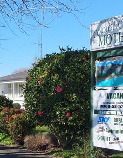 Colonial Court Motel